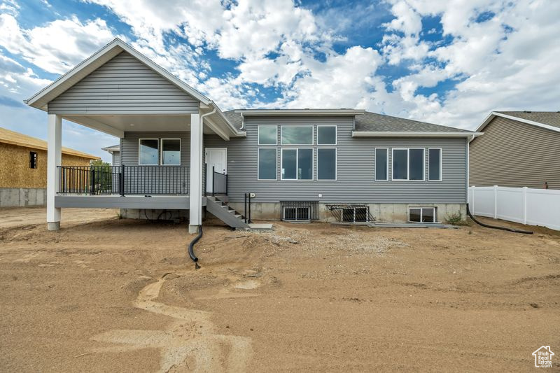 WEST FIELDS - Residential