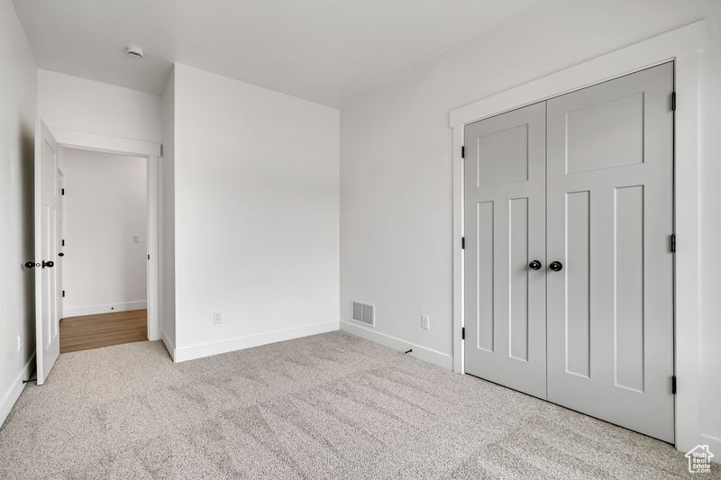 WEST FIELDS - Residential