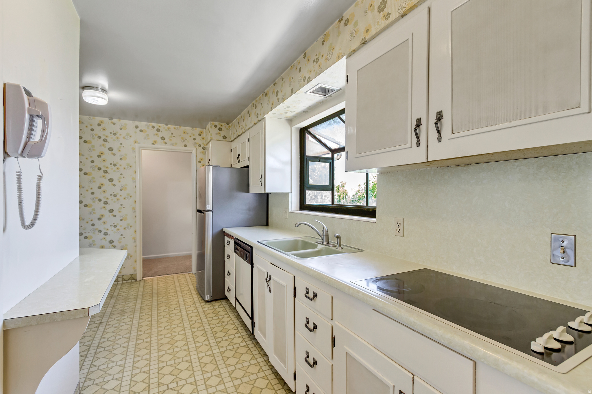 SKYLINE PARK SUB - Residential