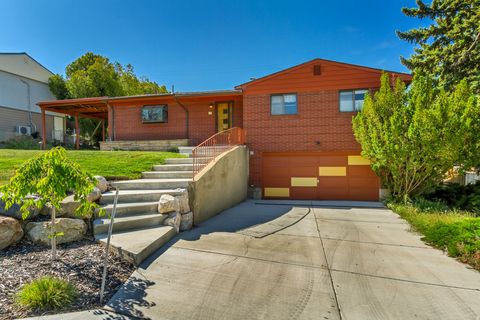 Photo of 653 W 3400 S, Bountiful, UT 84010 (MLS # 2158131)