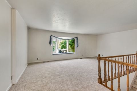 Tiny photo for 653 W 3400 S, Bountiful, UT 84010 (MLS # 2158131)