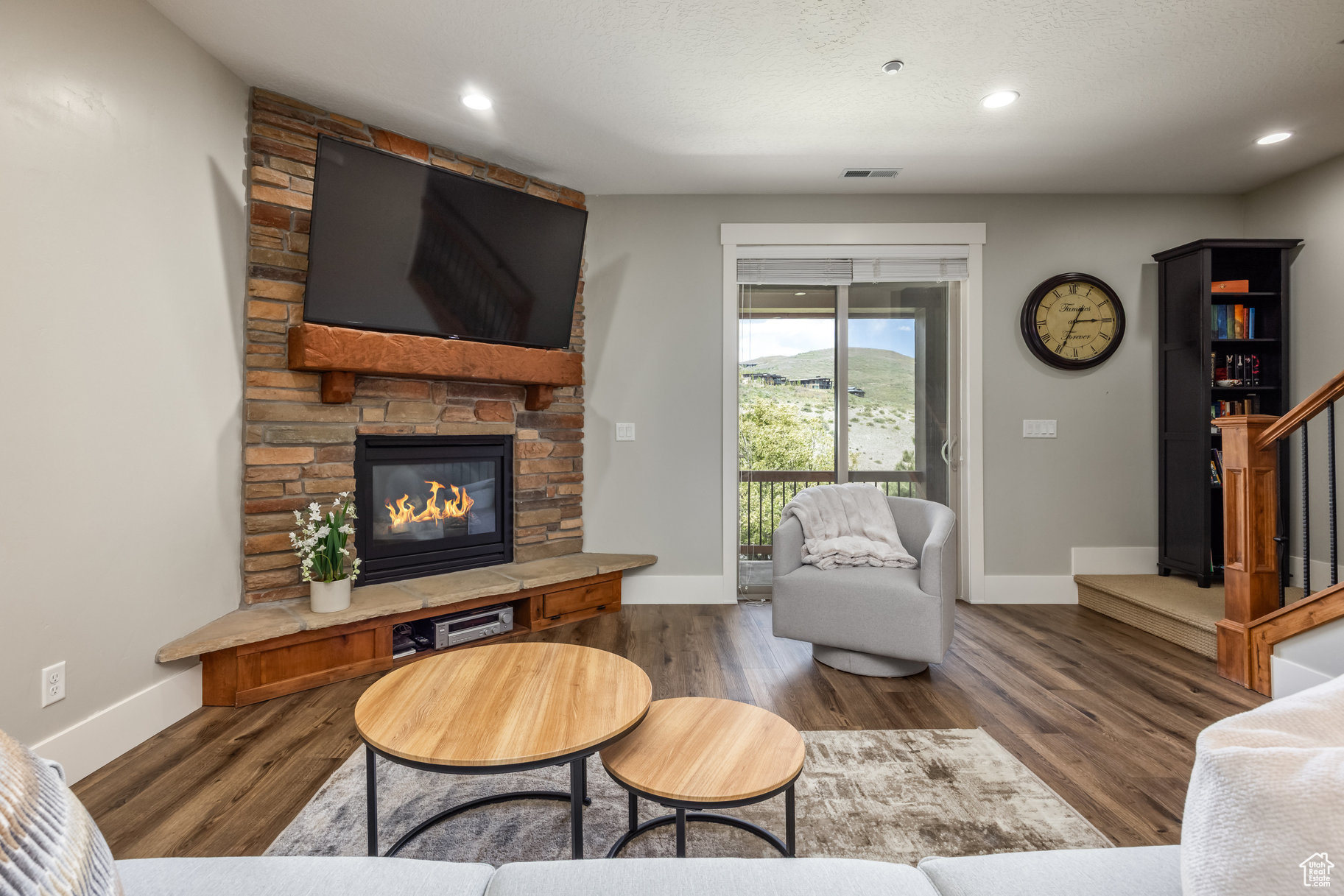 PARKS EDGE - Residential