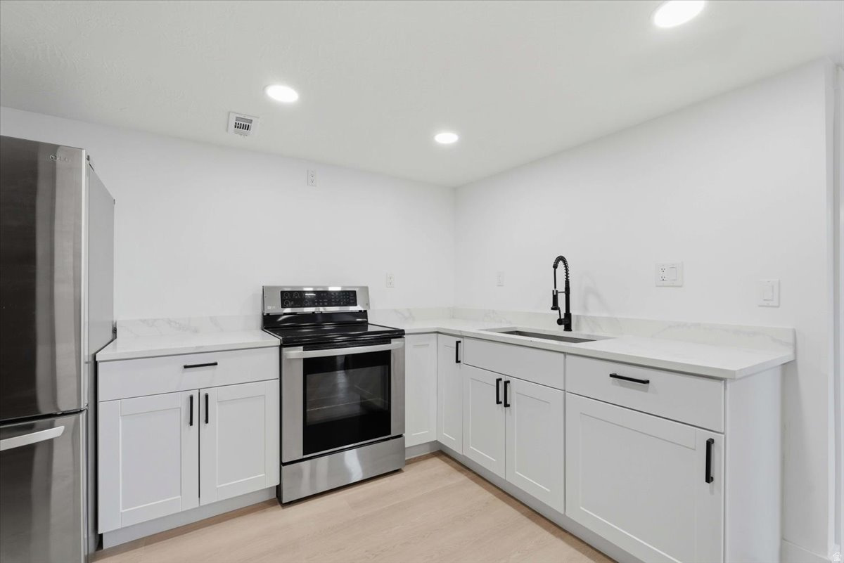 WHITE CITY - Residential