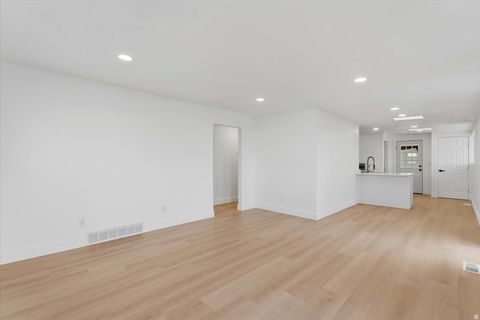 Tiny photo for 941 E CARNATION DR, Sandy, UT 84094 (MLS # 2132230)