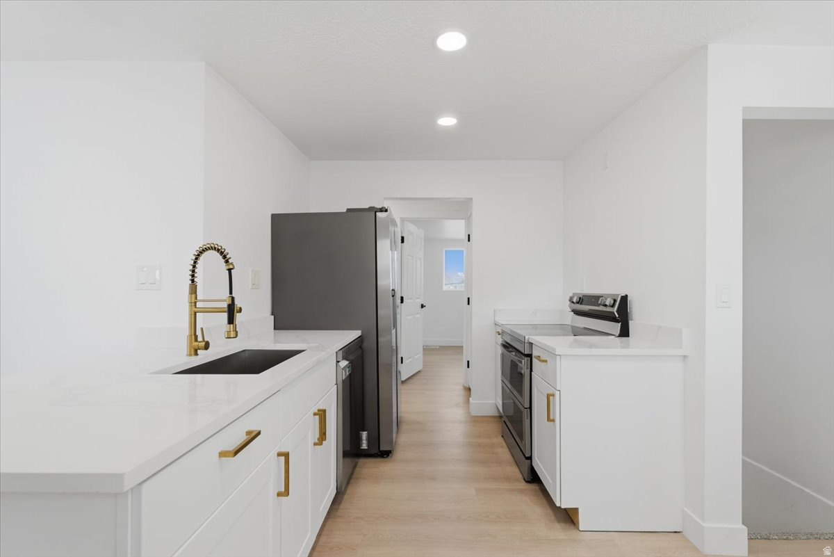 WHITE CITY - Residential