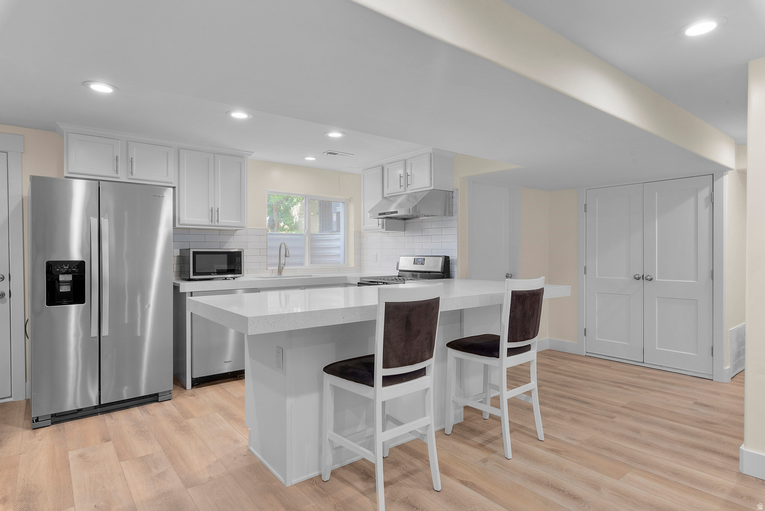 LITTLE WILLOW ESTATES #3 - Residential Lease