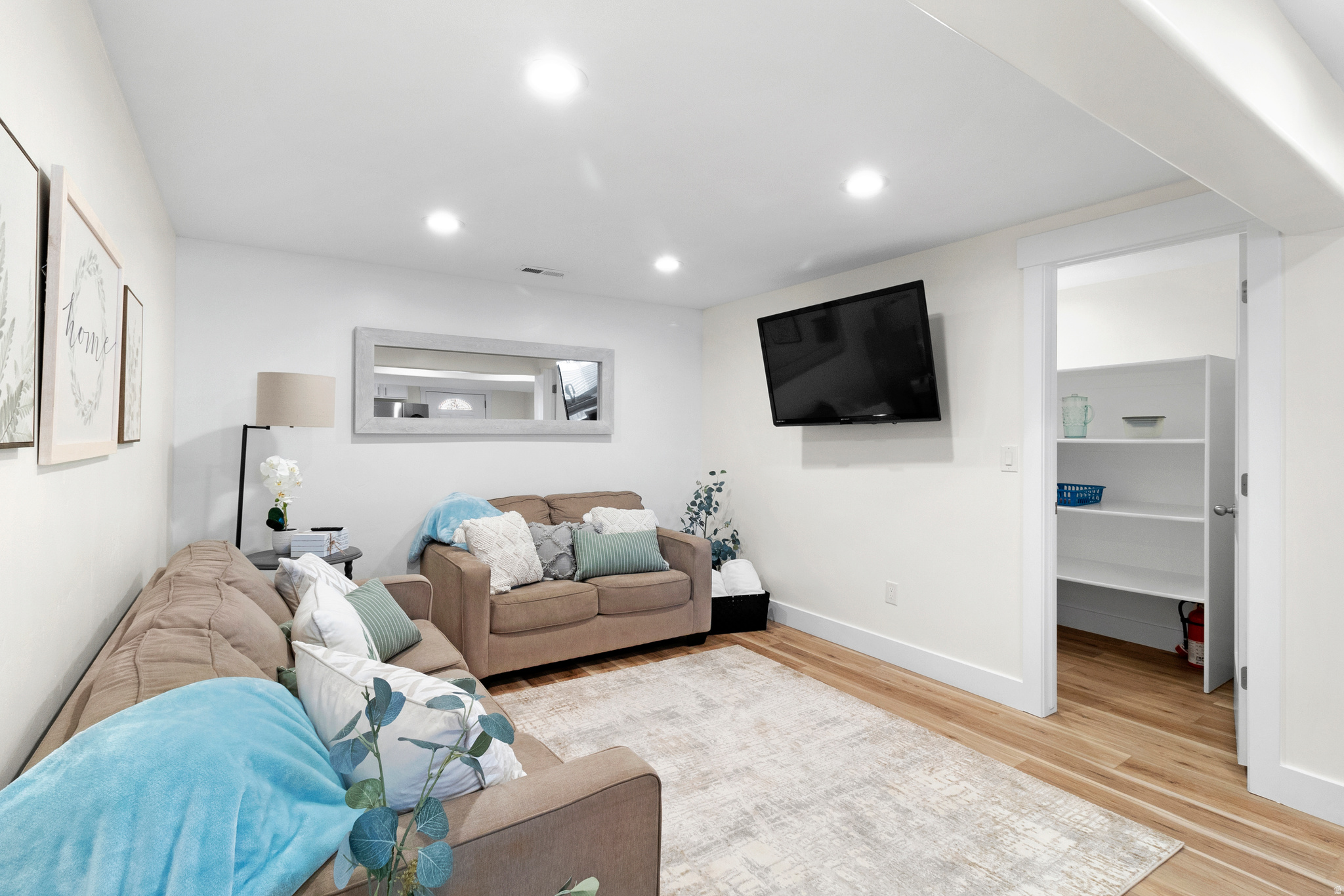 LITTLE WILLOW ESTATES #3 - Residential Lease