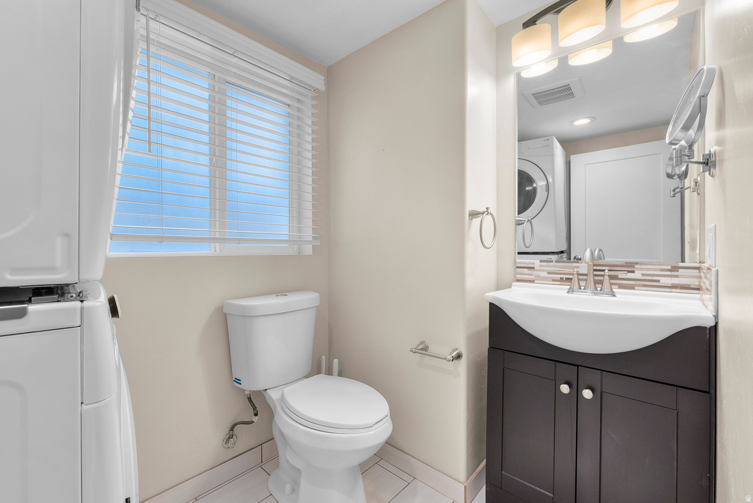 LITTLE WILLOW ESTATES #3 - Residential Lease