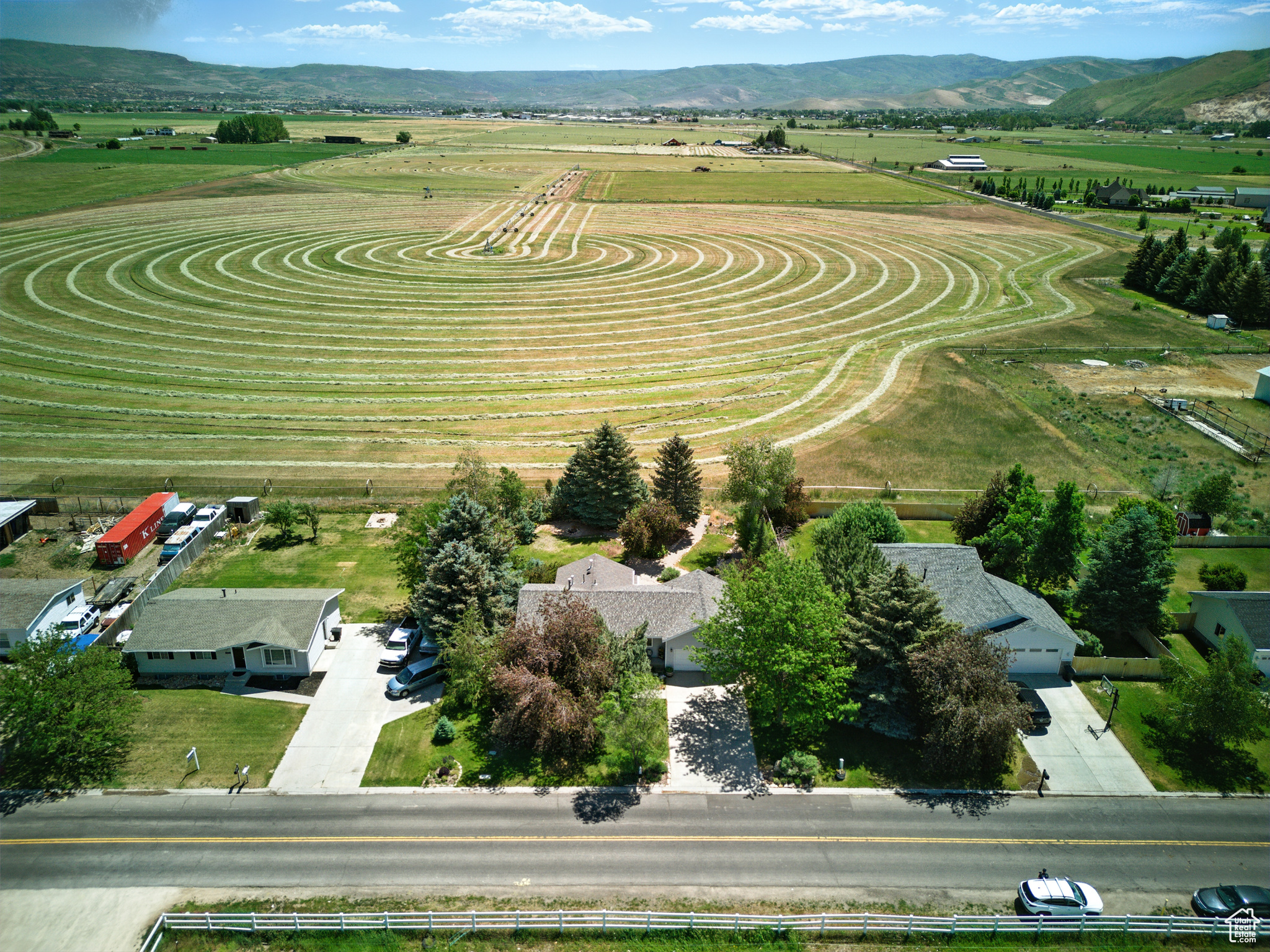 GOLDEN WILLOW ESTATES - Residential