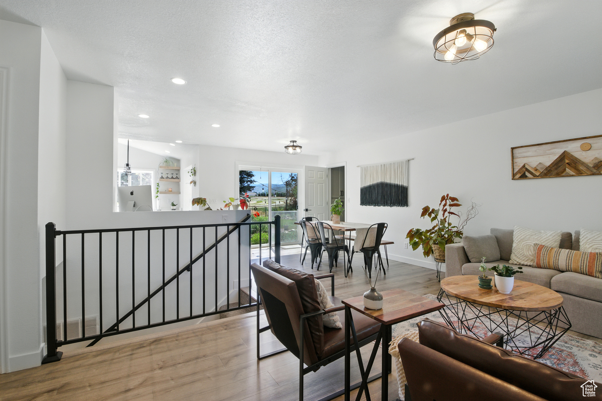 GOLDEN WILLOW ESTATES - Residential