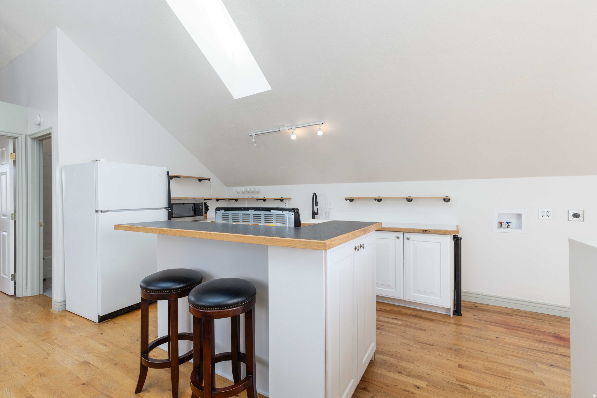 H & S WOLF CREEK EST - Residential