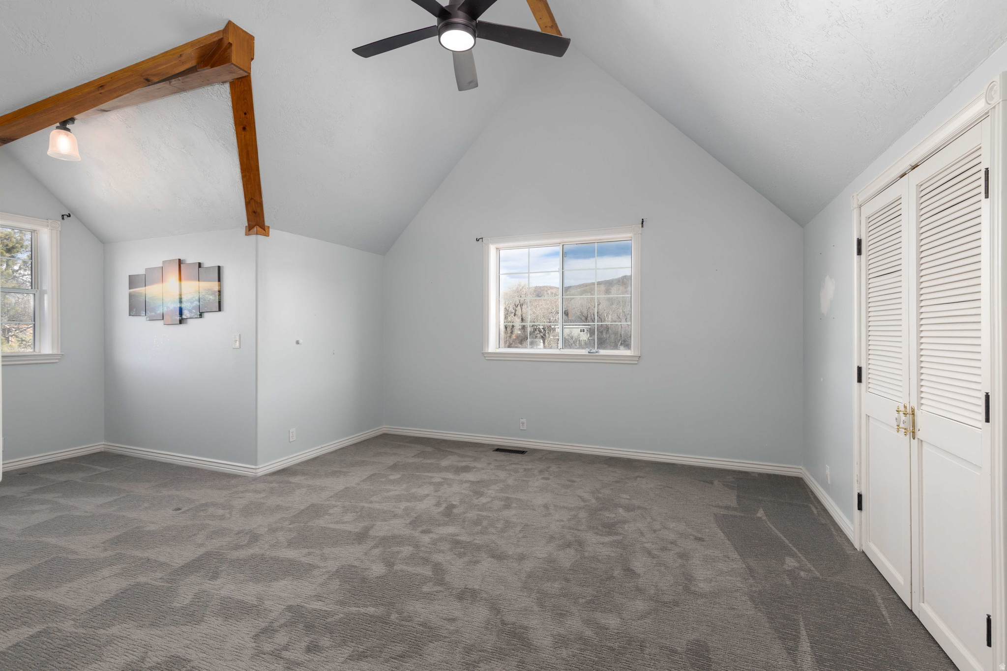 H & S WOLF CREEK EST - Residential