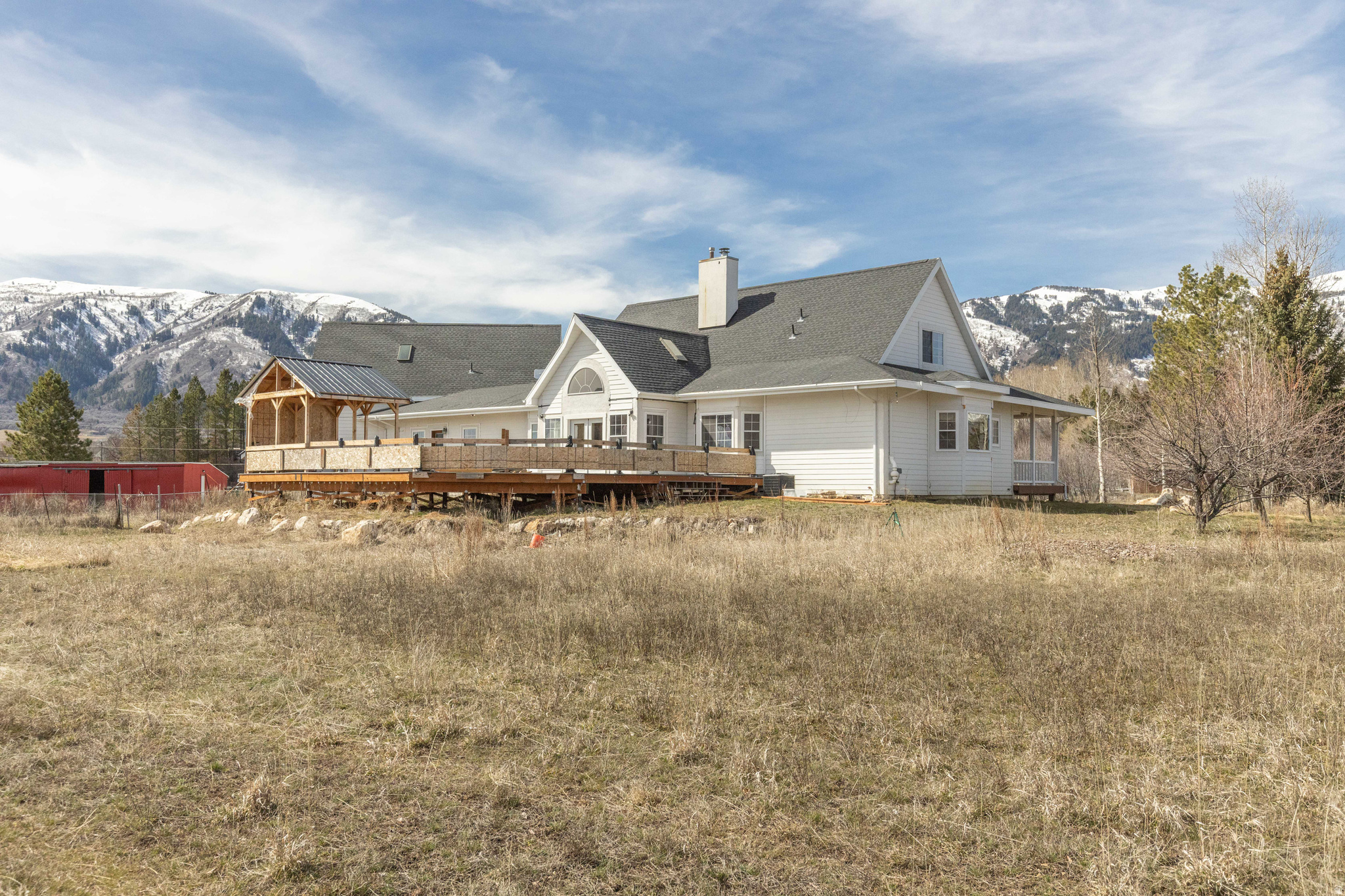 H & S WOLF CREEK EST - Residential