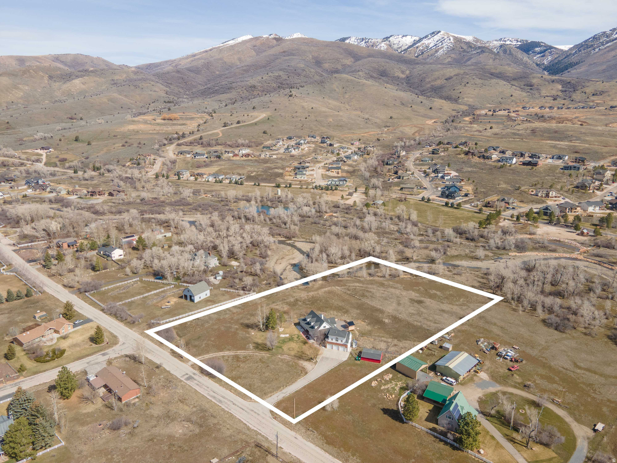 H & S WOLF CREEK EST - Residential