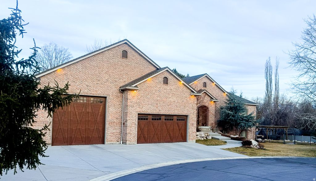 Photo of 1629 S 150 W, Kaysville, UT 84037 (MLS # 2138770)