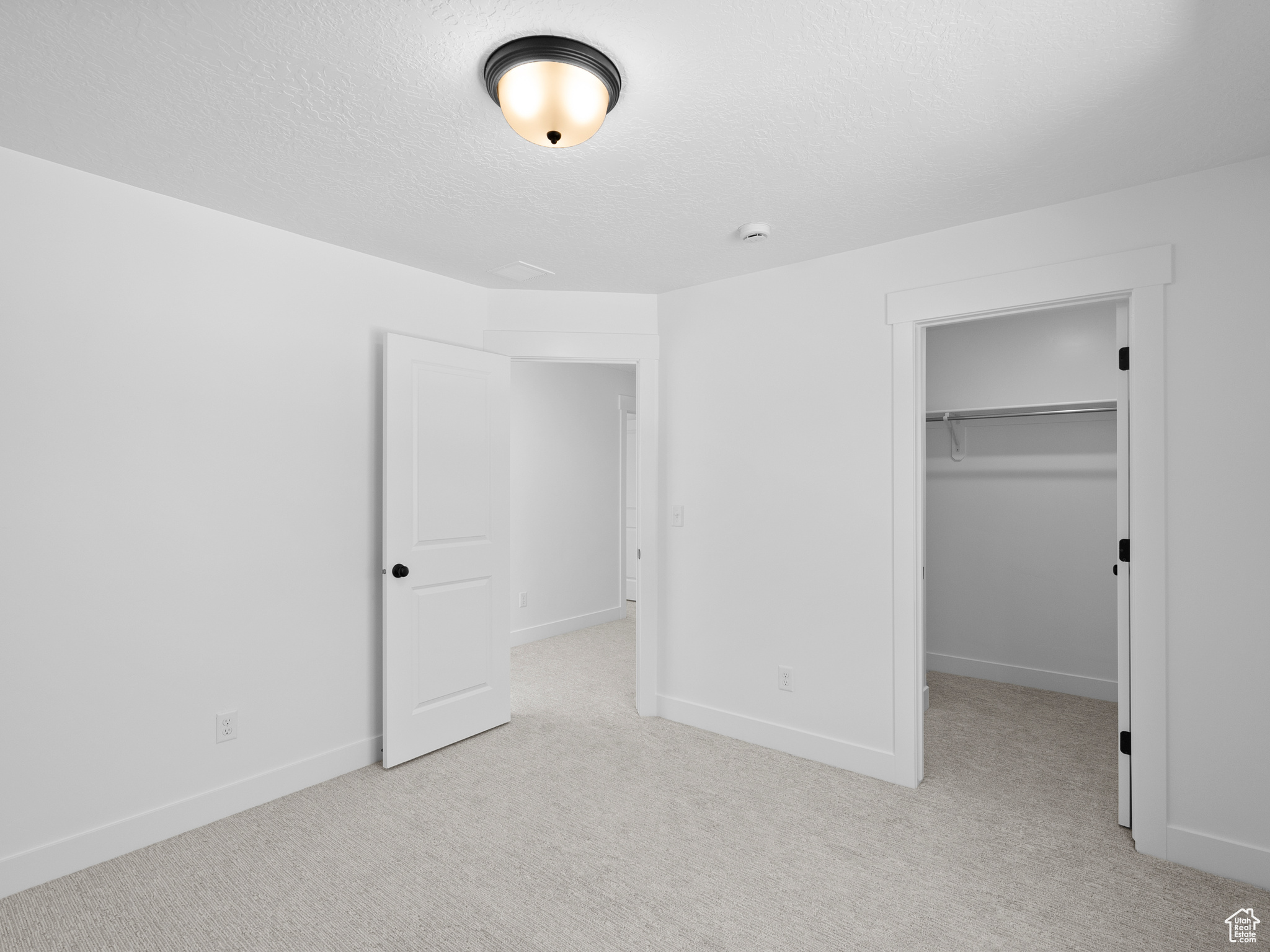 BROAD HOLLOW - Residential