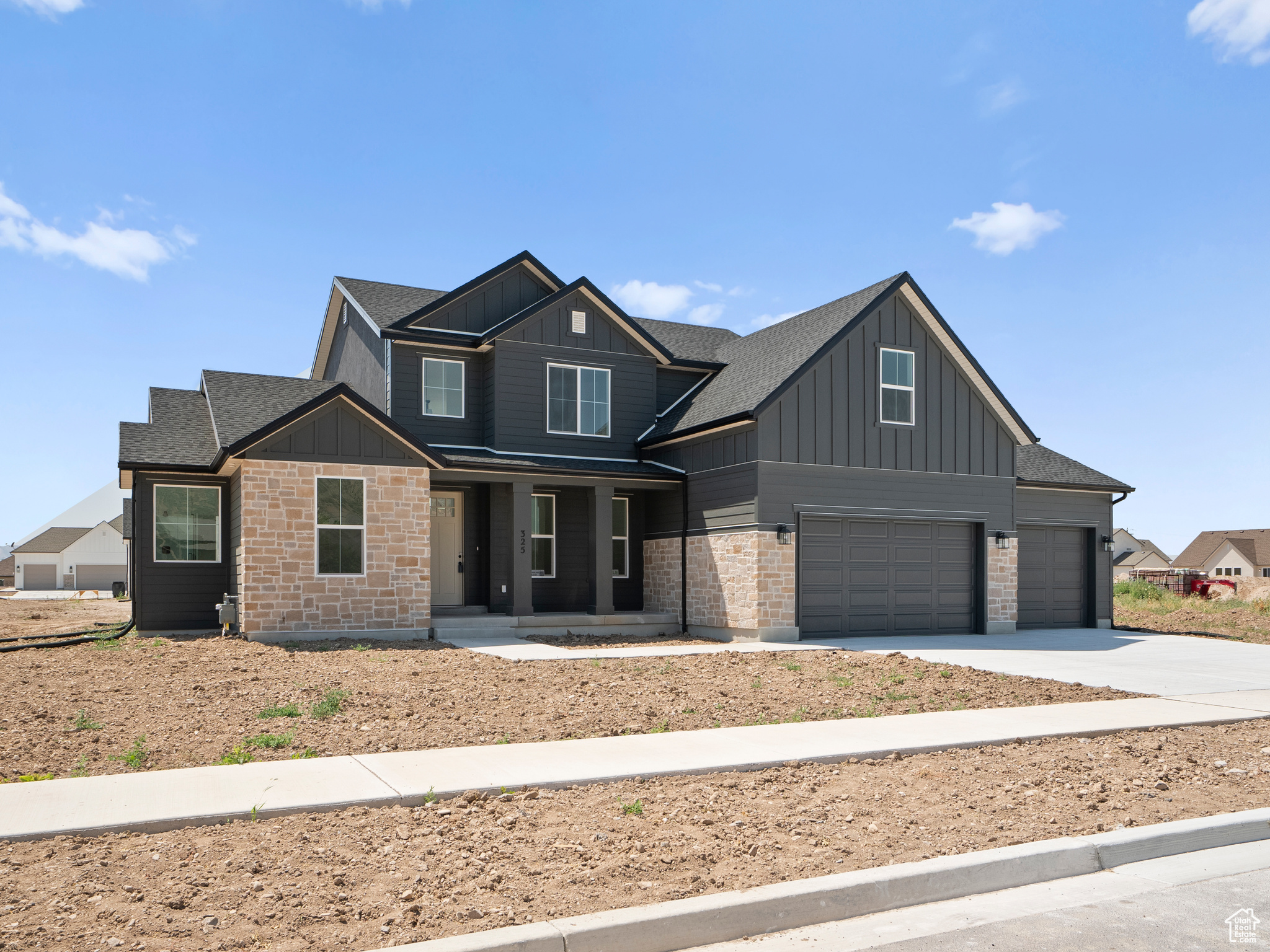 BROAD HOLLOW - Residential