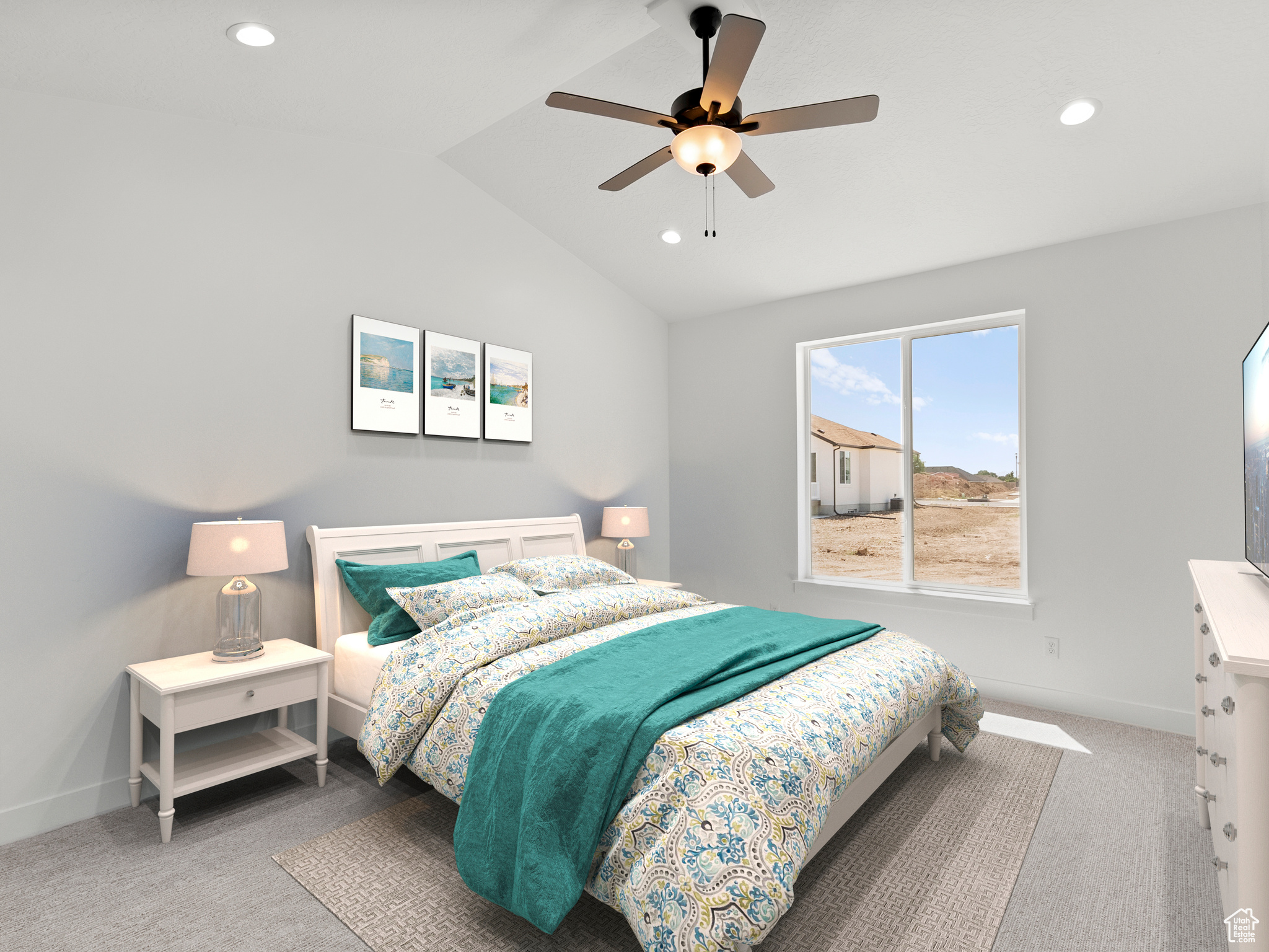 BROAD HOLLOW - Residential