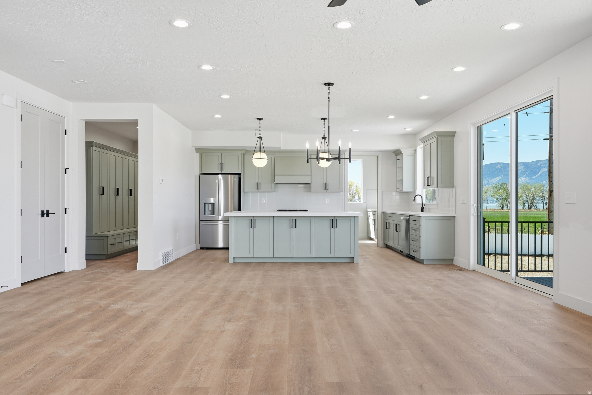 FREEDOM VIEW COVE - Residential