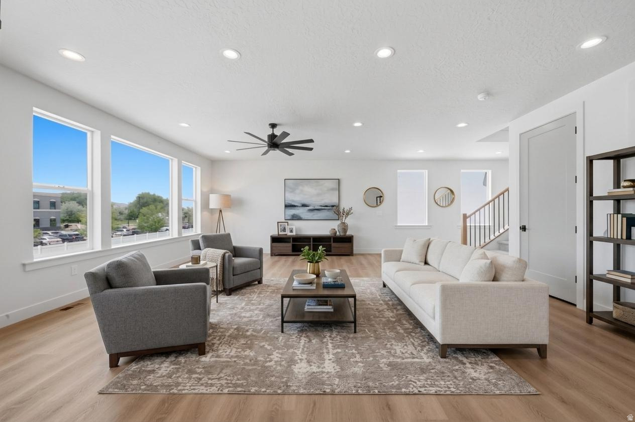 FREEDOM VIEW COVE - Residential