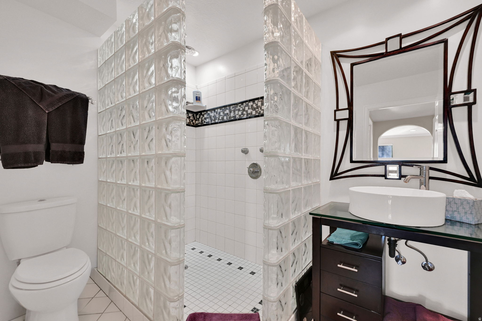 CRESTWOOD CONDOMINIUMS - Residential