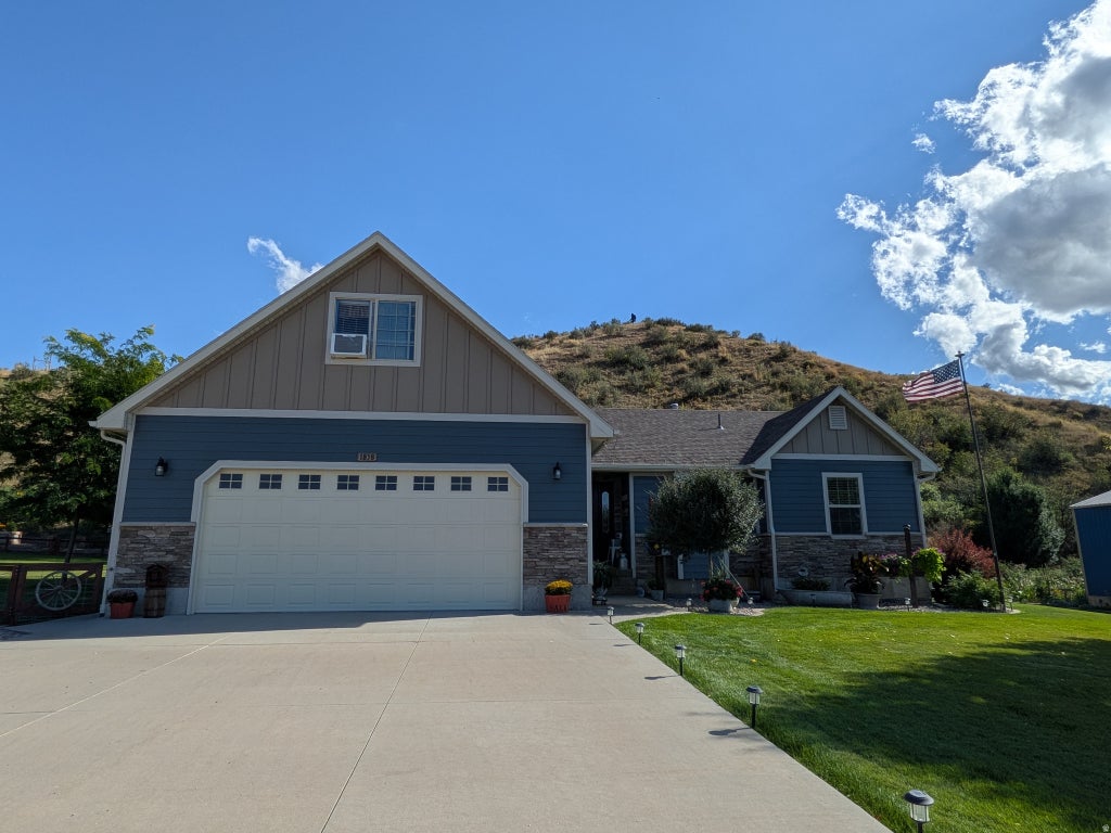 Photo of 1858 E RIVERVIEW DR, Preston, ID 83263 (MLS # 2182318)