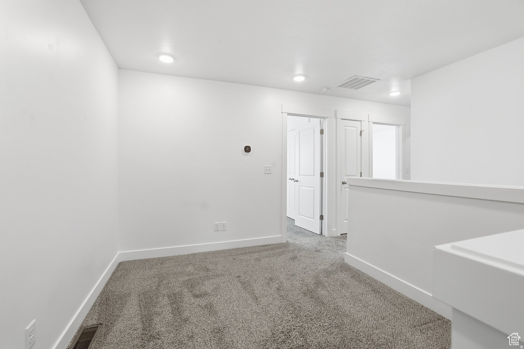WOODMORE POINTE - Residential Lease