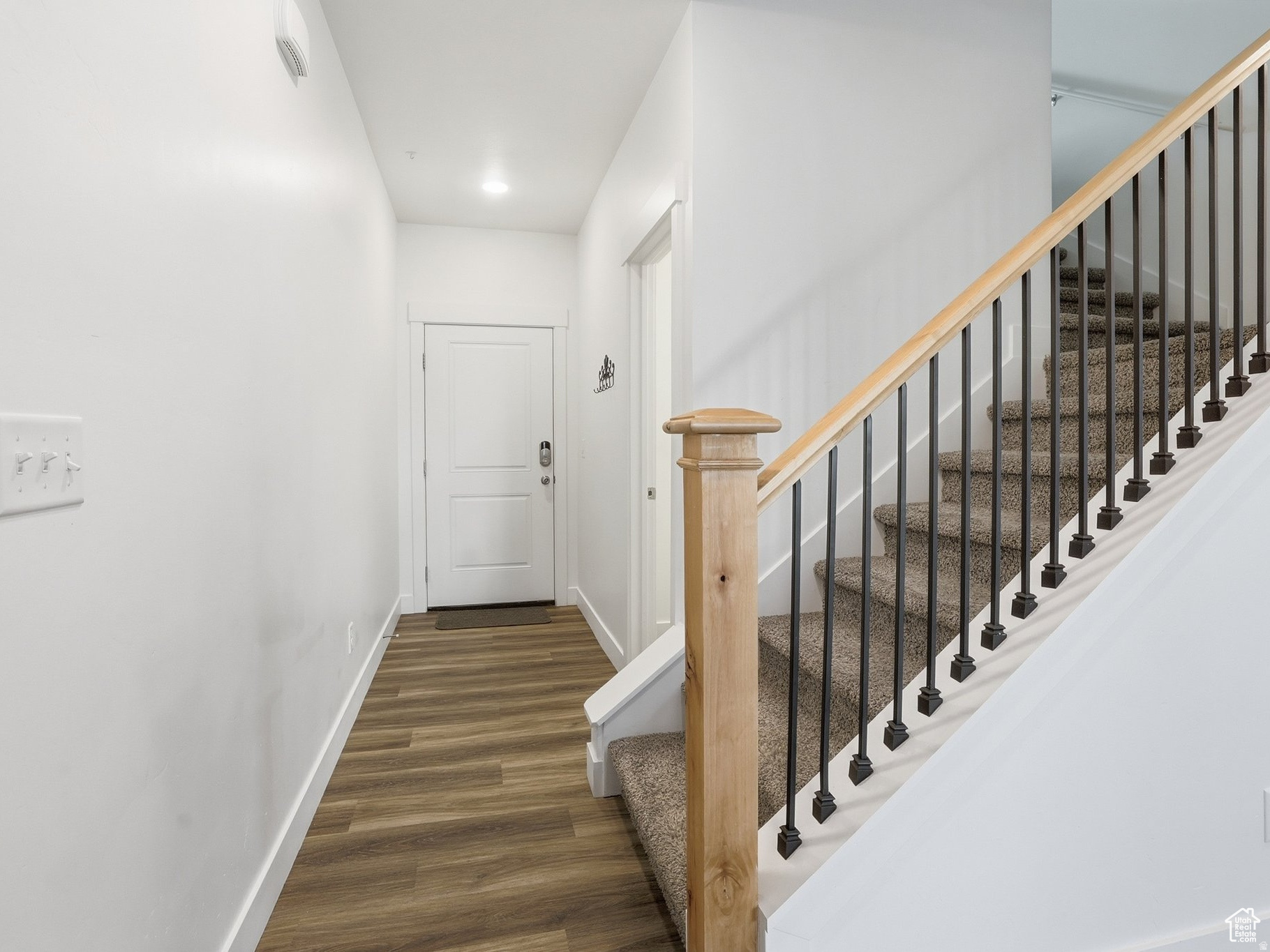 WOODMORE POINTE - Residential Lease