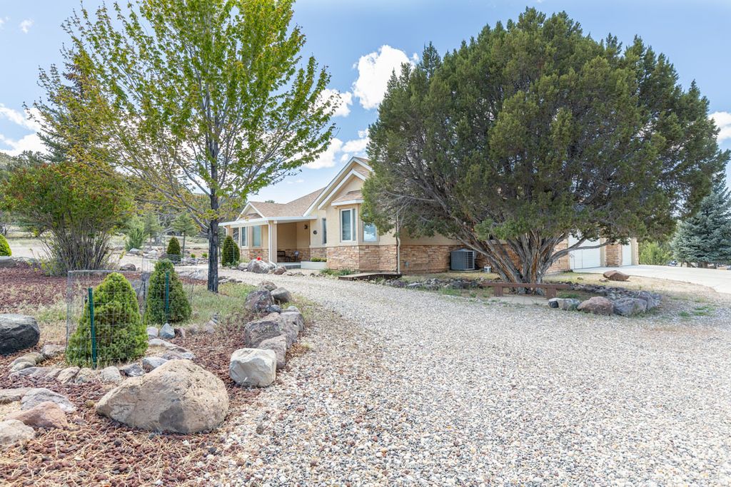 Photo of 434 S 1050 W, Parowan, UT 84761 (MLS # 2154576)