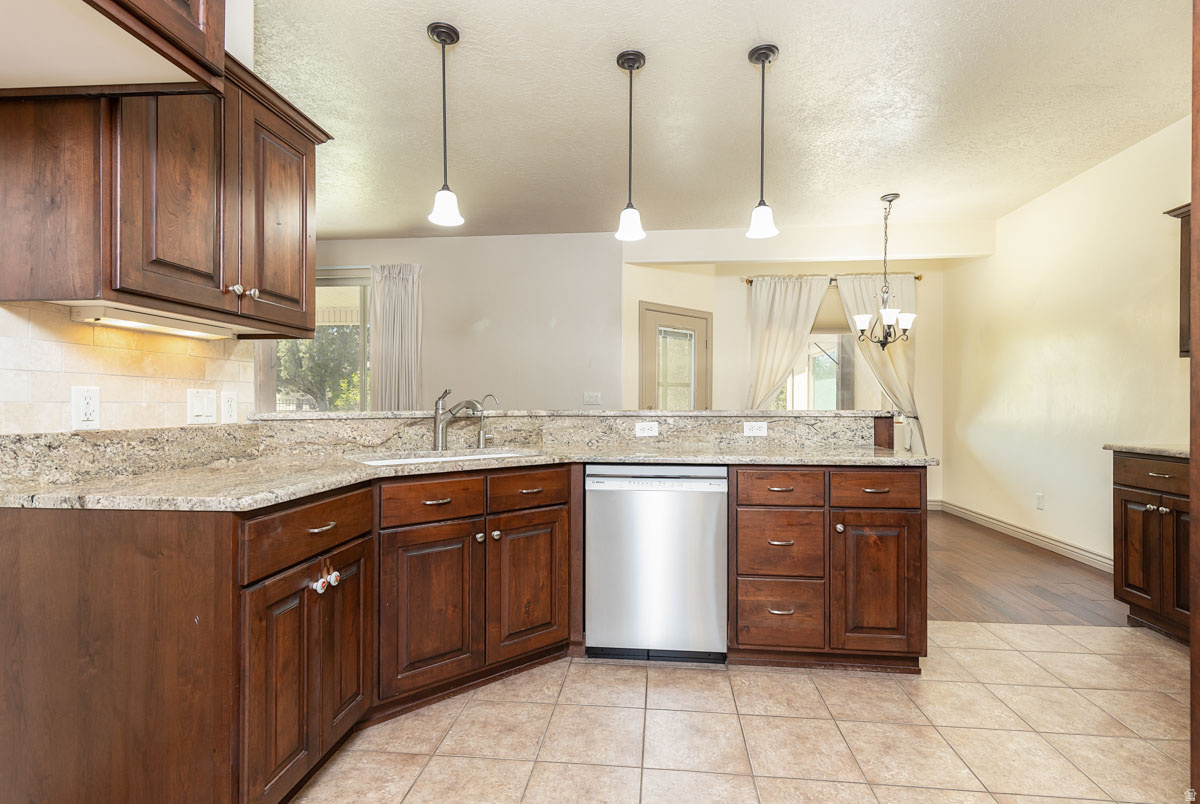 VALLEY HEIGHTS ESTATES - Residential