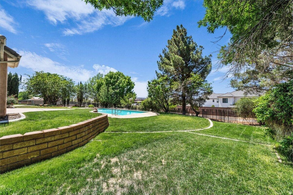 MAJESTIC VIEW 1 - Residential