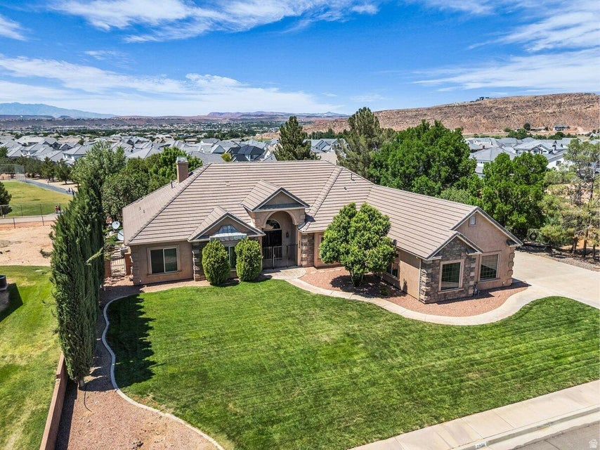 MAJESTIC VIEW 1 - Residential