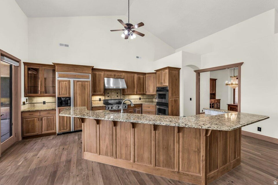 MAJESTIC VIEW 1 - Residential