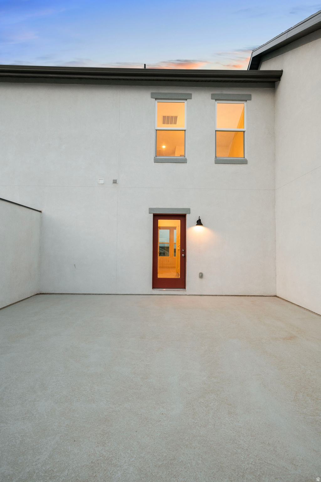 DAYBREAK - Residential