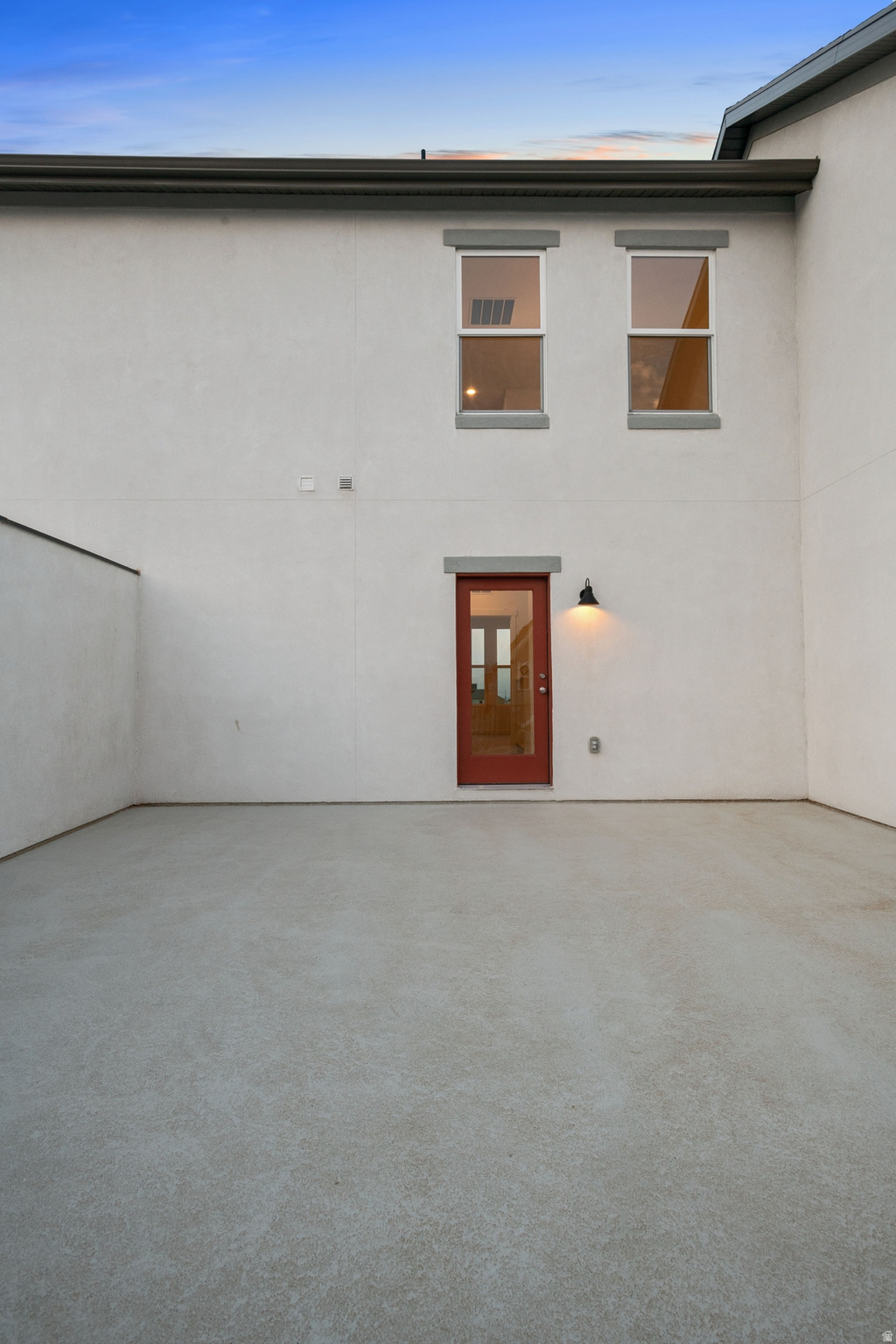 DAYBREAK - Residential