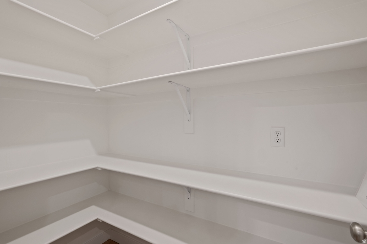 DAYBREAK - Residential