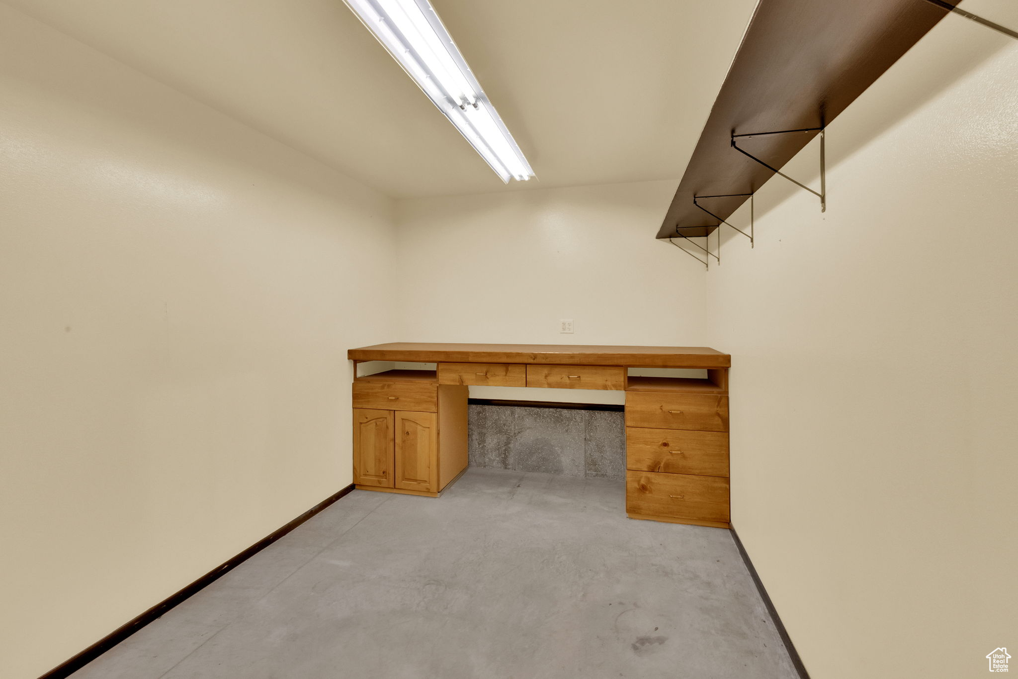 BROWN - Residential