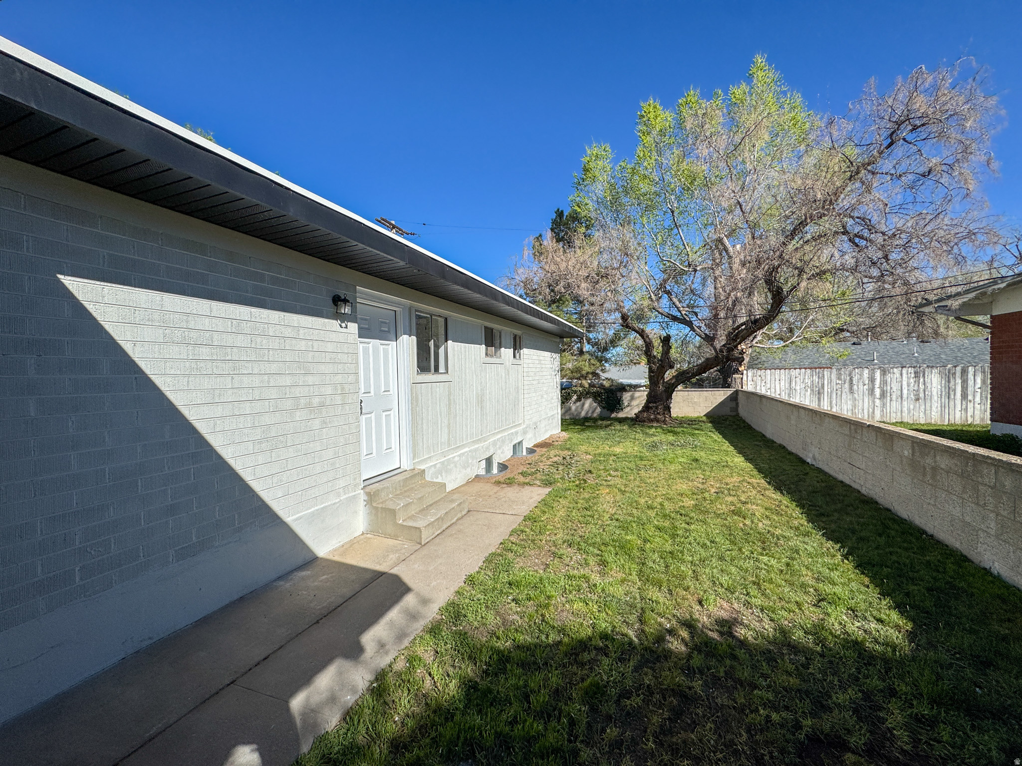 OQUIRRH HILLS #9 - Residential