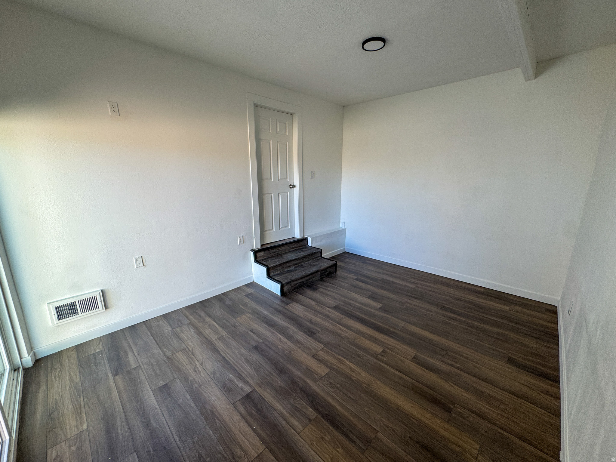 OQUIRRH HILLS #9 - Residential