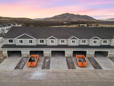 Tiny photo for 206 W 930 N, Santaquin, UT 84655 (MLS # 2144902)