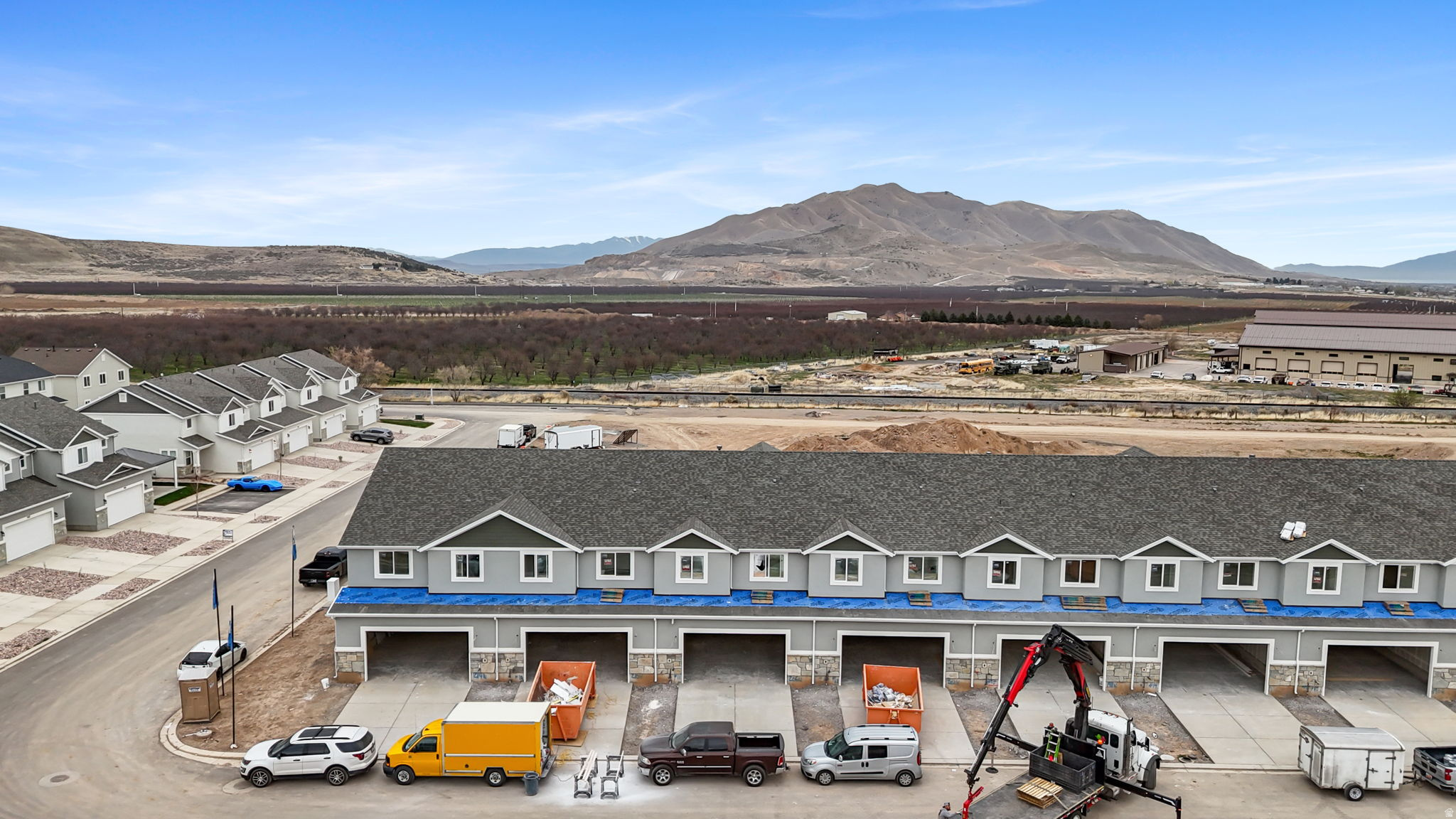 APPLE HOLLOW AT THE ORCHARDS - Residential