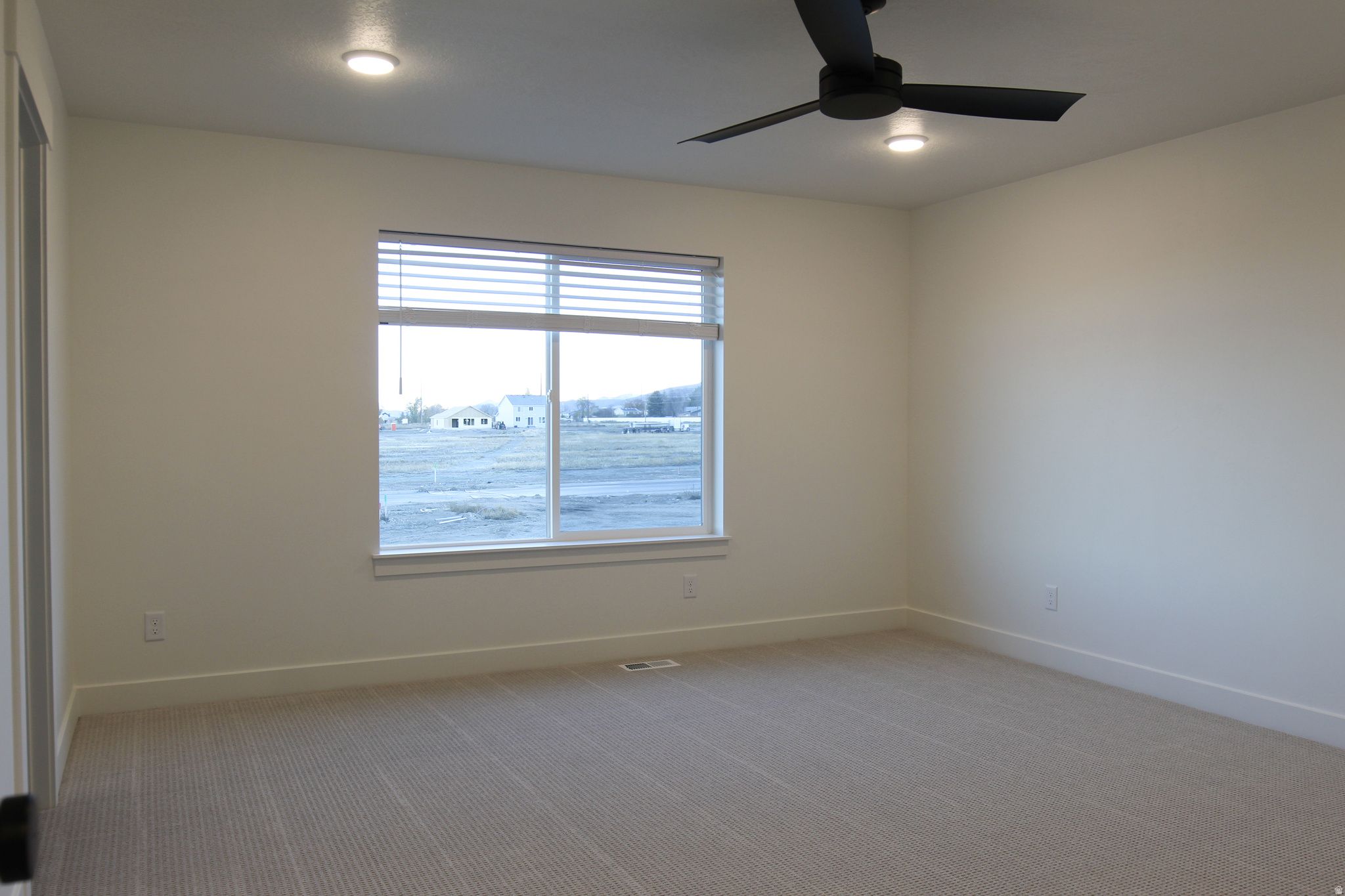 GOLDEN FOREST - Residential