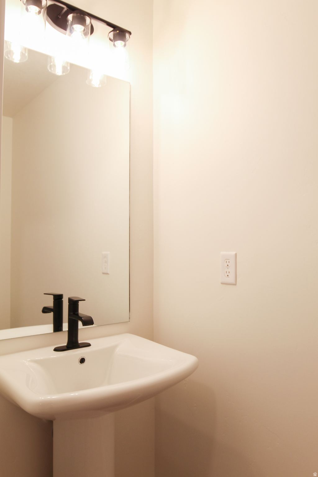 GOLDEN FOREST - Residential