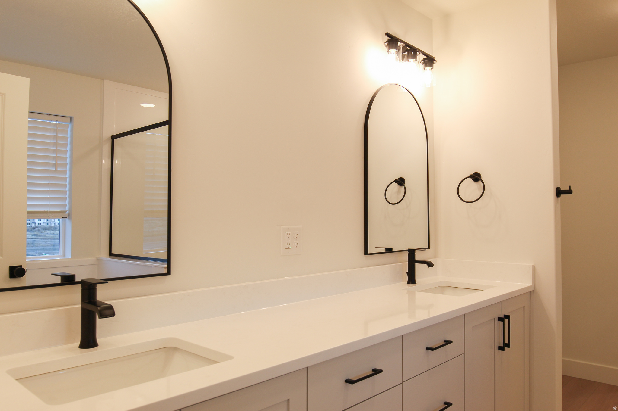 GOLDEN FOREST - Residential