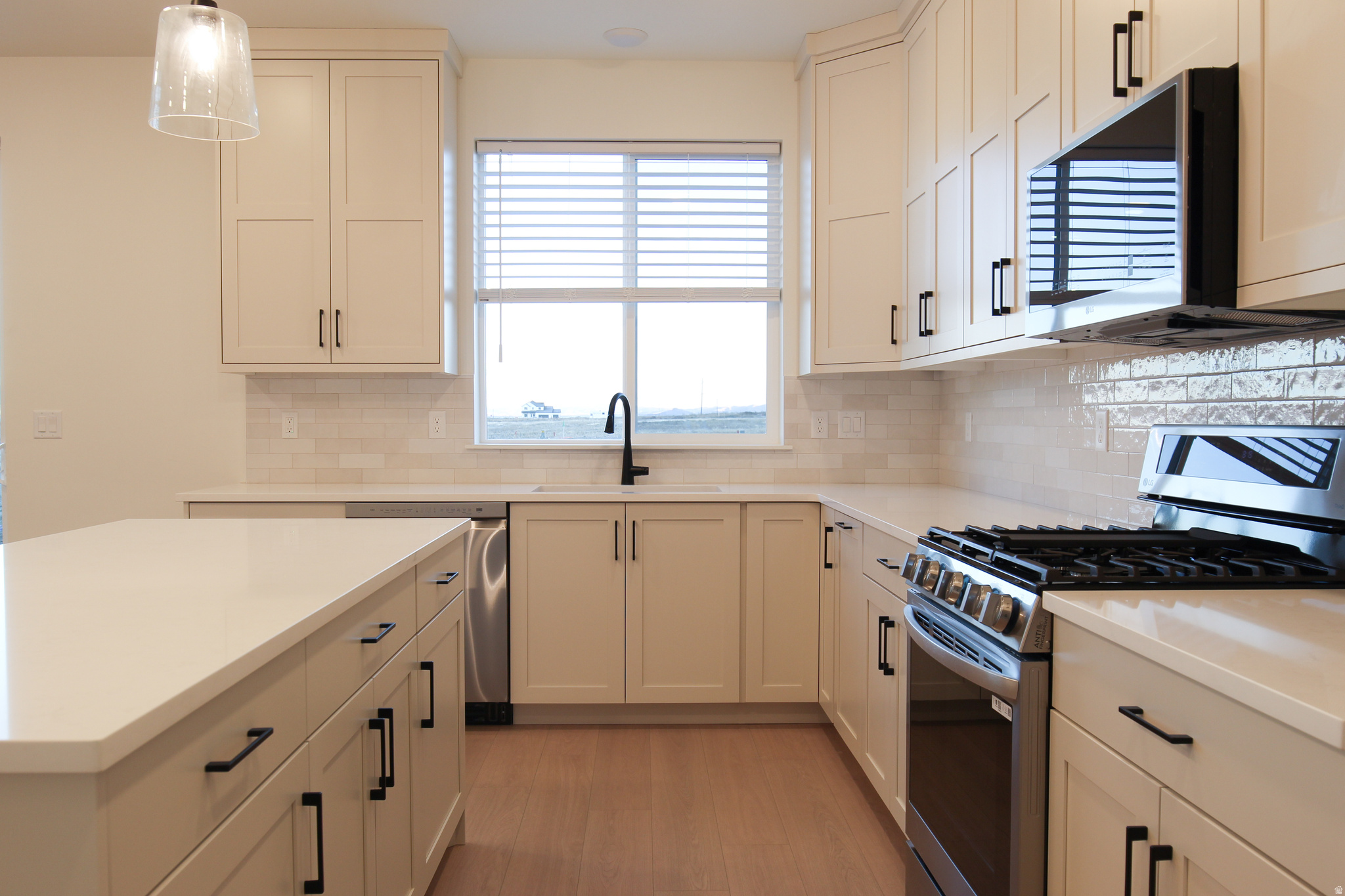 GOLDEN FOREST - Residential