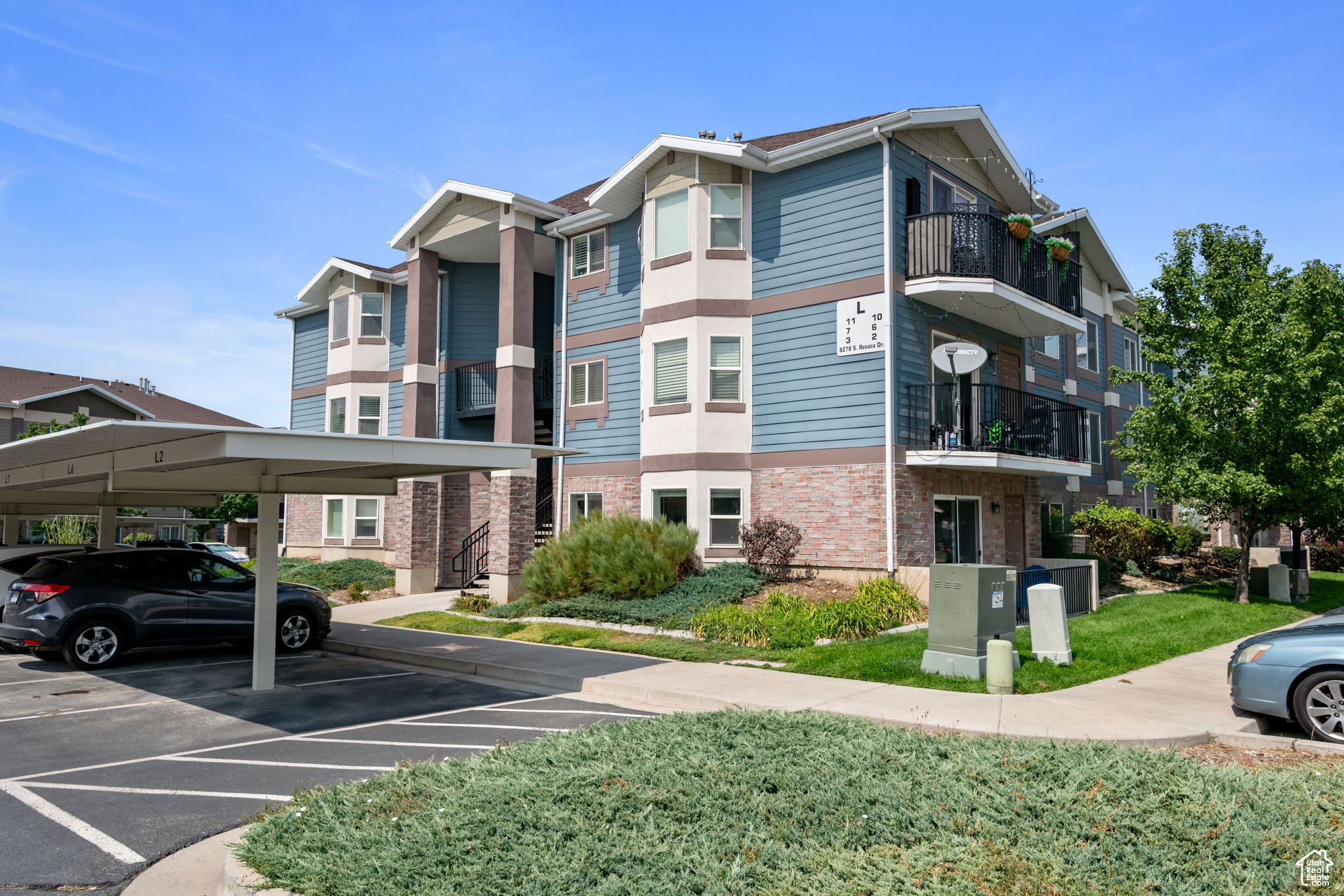 This spacious main-level condo has an assumable 3.25% rate. Located in East Town Village in Sandy, it is clean and features an open floor plan, 3 bedrooms, and 2 baths, along with a spacious laundry area and an additional storage closet. It has ADA accessible showers. The community includes a clubhouse with two heated pools, a spa, basketball court, playground, billiard room, gym, and party room. It is in a great location, close to the freeway, movie theater, restaurants, shopping, and more. Mortgage savings may be available for buyers of this listing.