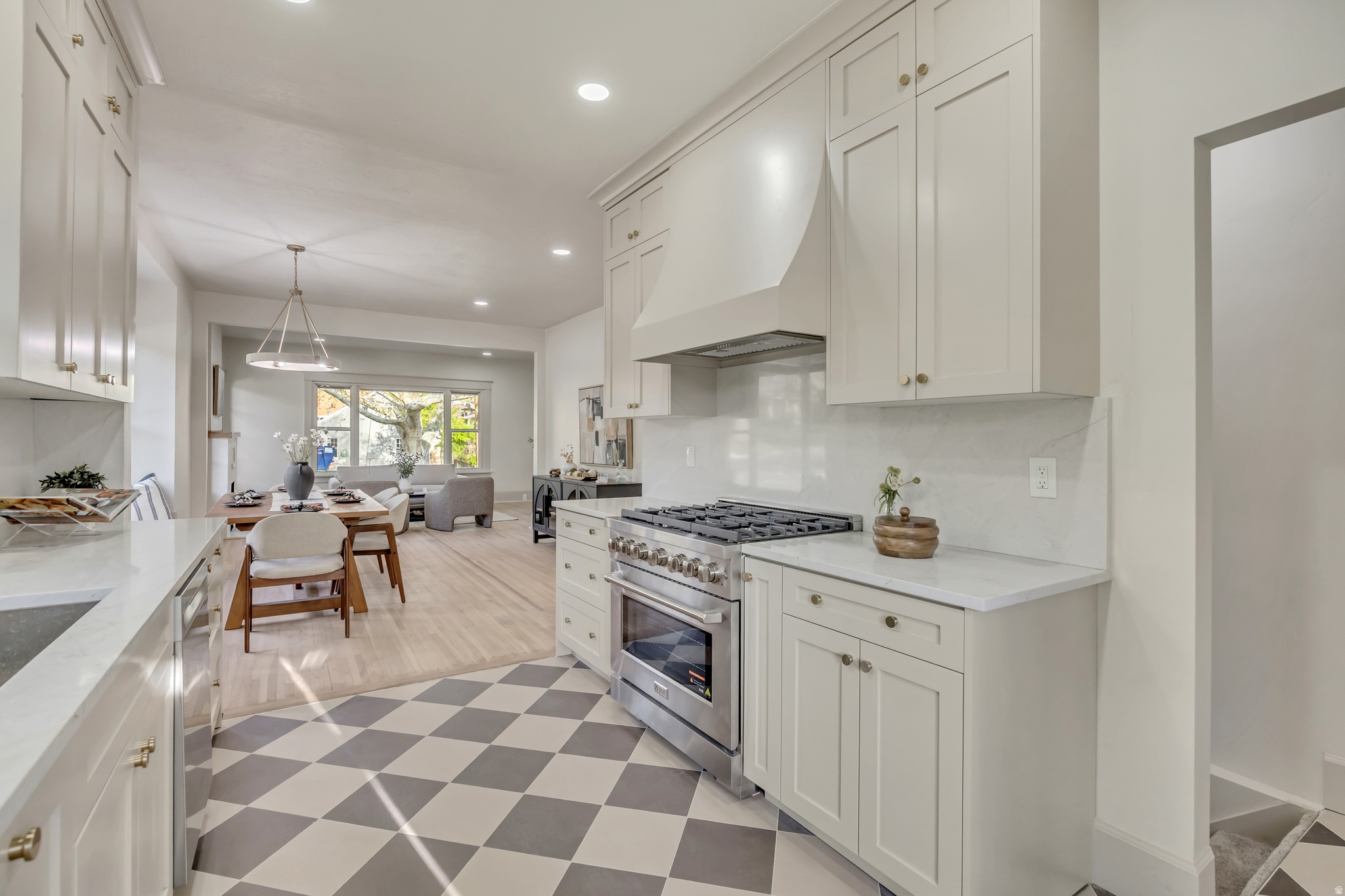 AVENUES - Residential