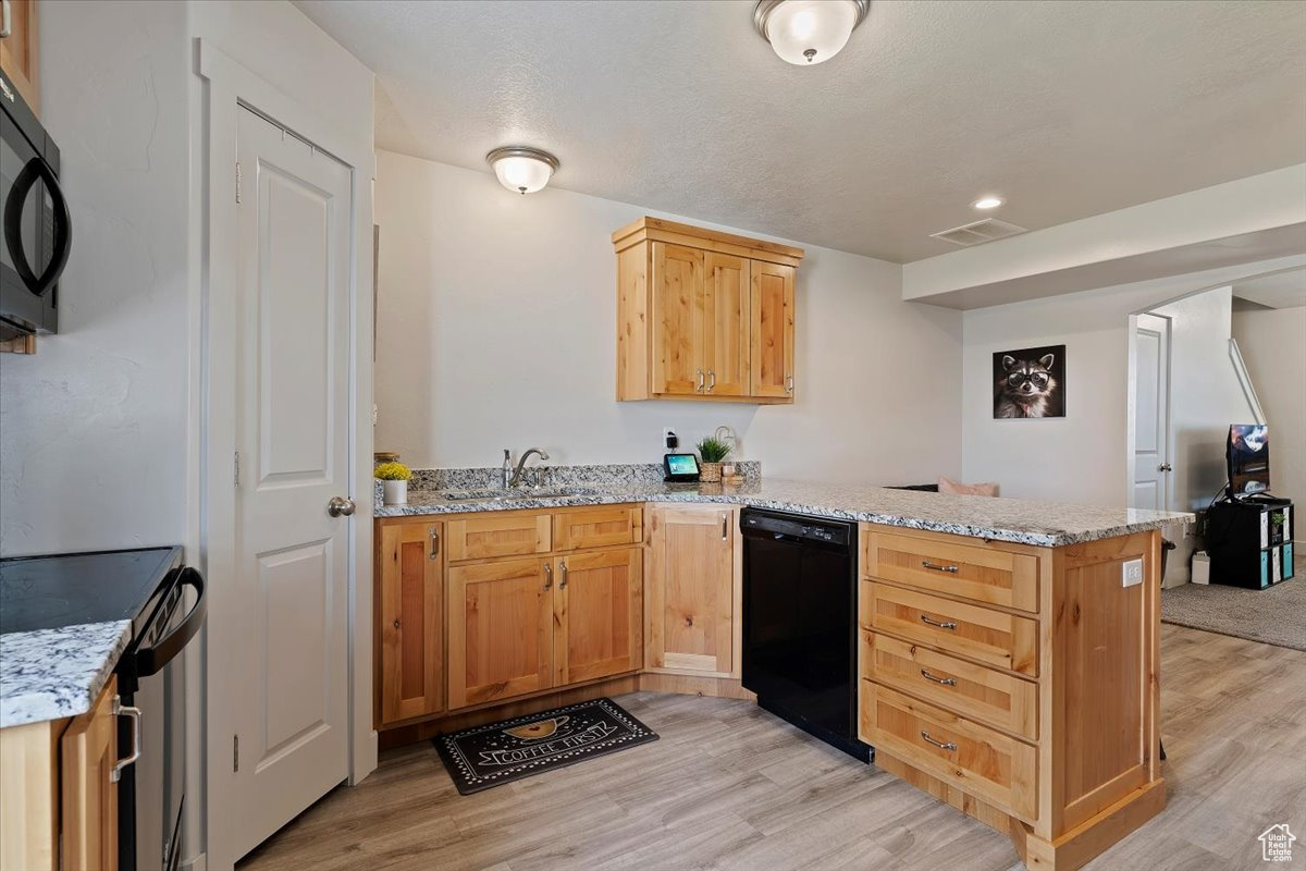 RIVER VALLEY - Residential