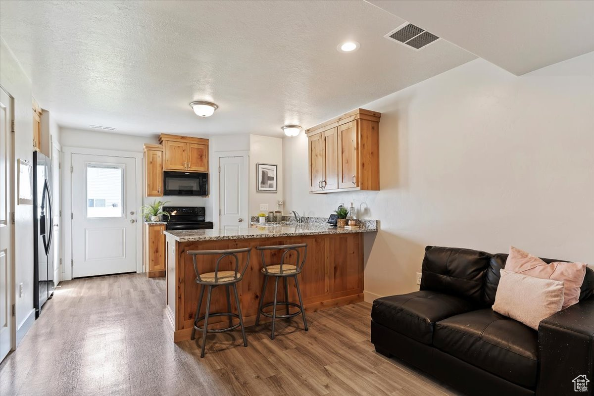 RIVER VALLEY - Residential