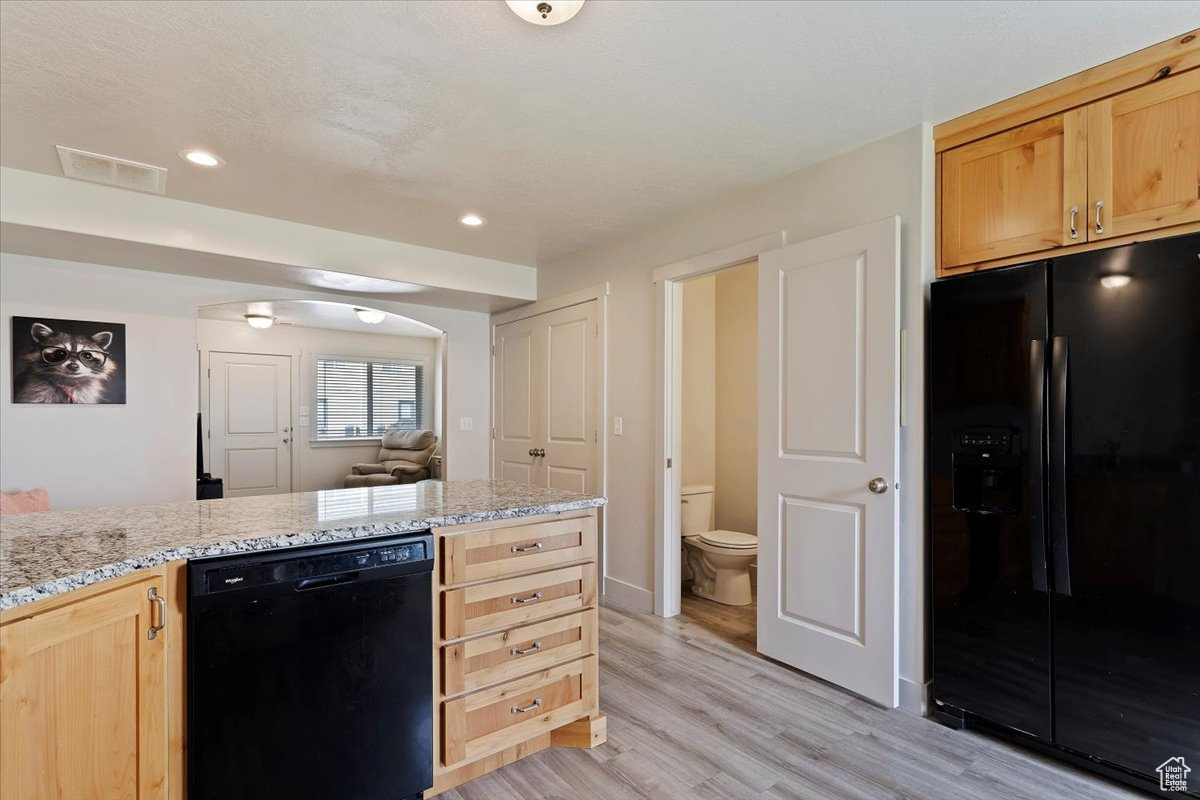 RIVER VALLEY - Residential